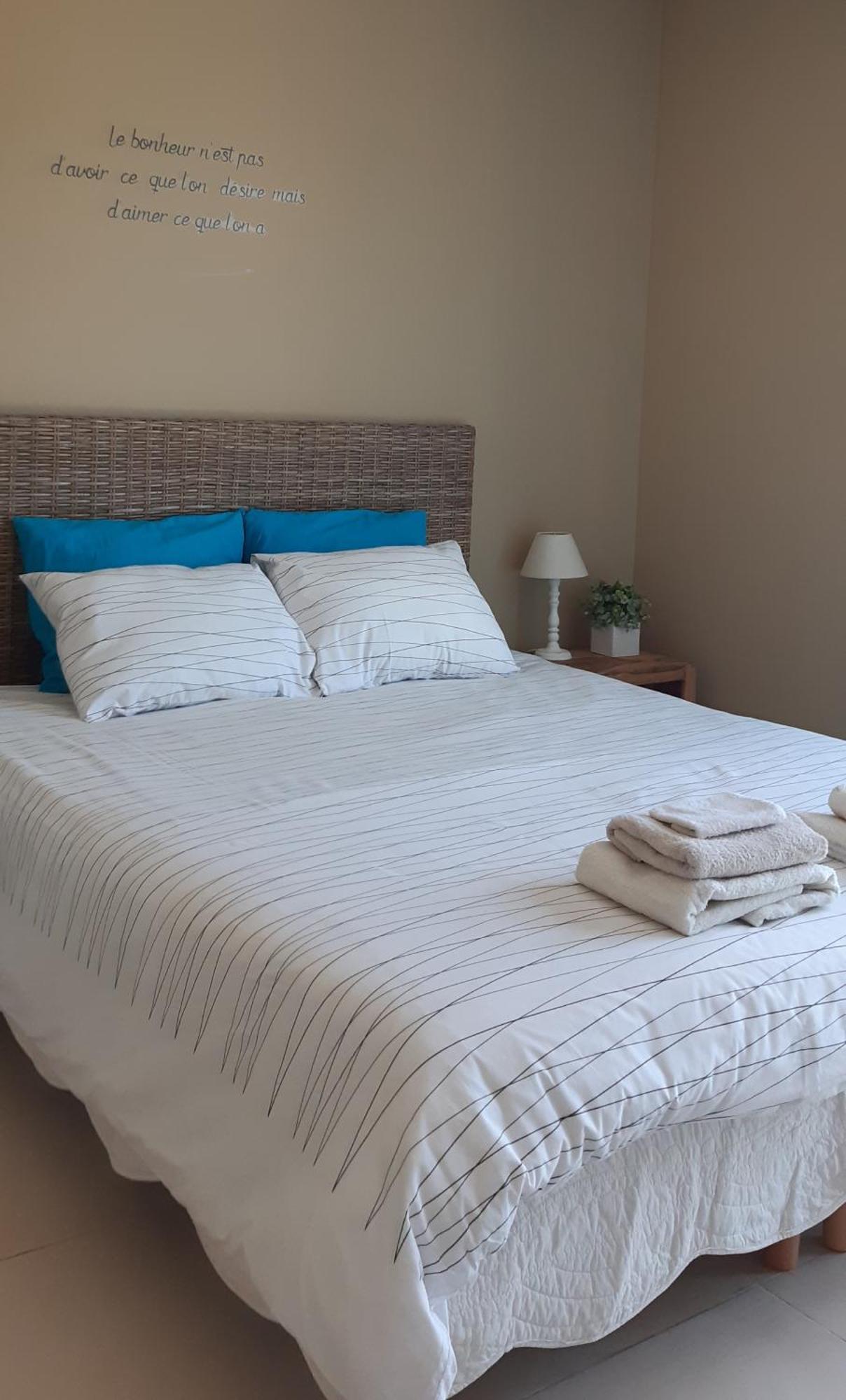 Villa Jasmin Regusse Room photo